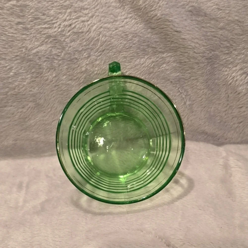 Vintage Anchor Hocking Circle Uranium Green Depression Tea‎ Cup Glows